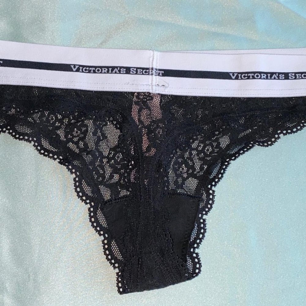 V-String Very Sexy Thong Panty Logo Waistband Lace - Picture 2 of 4